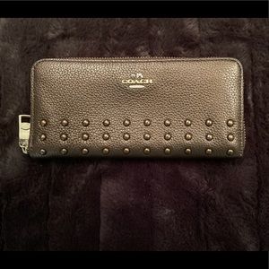 Coach zip up wallet